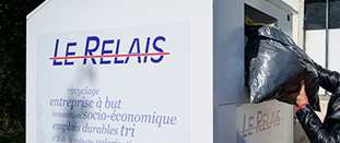 Image d'un conteneur de textile Relais 64